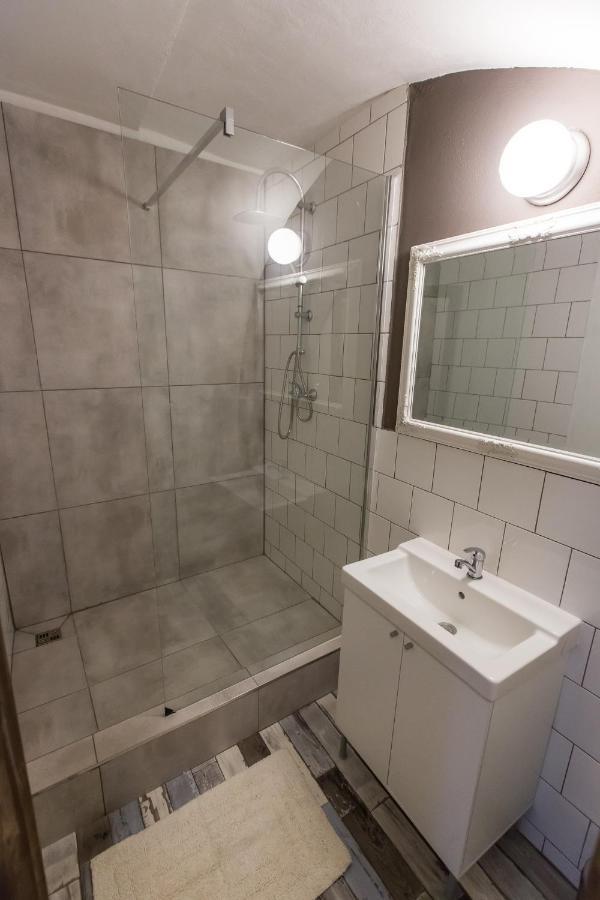 Zeitlos Boutique Hostel 布拉迪斯拉发 外观 照片