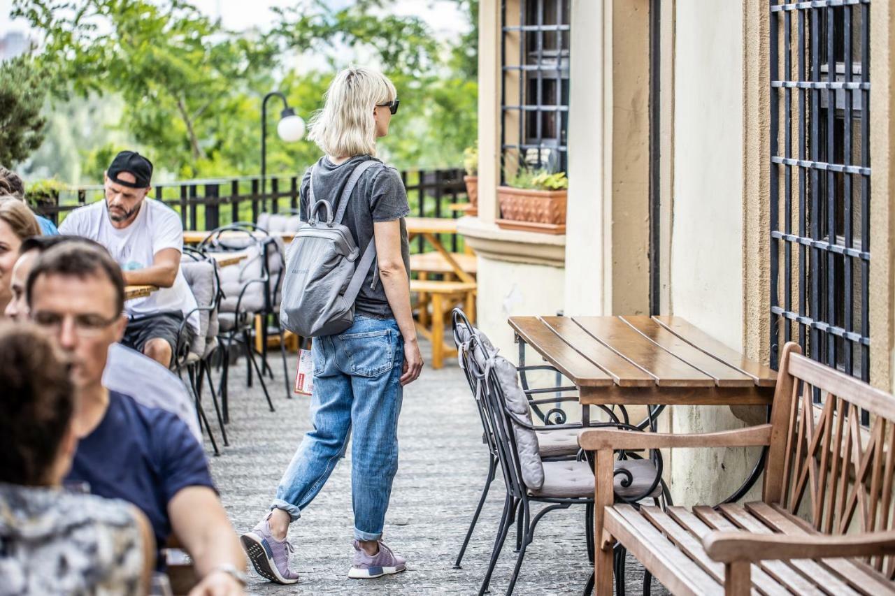 Zeitlos Boutique Hostel 布拉迪斯拉发 外观 照片
